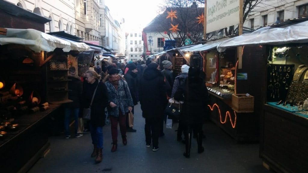 Dates for the Christmas markets in Vienna in 2017